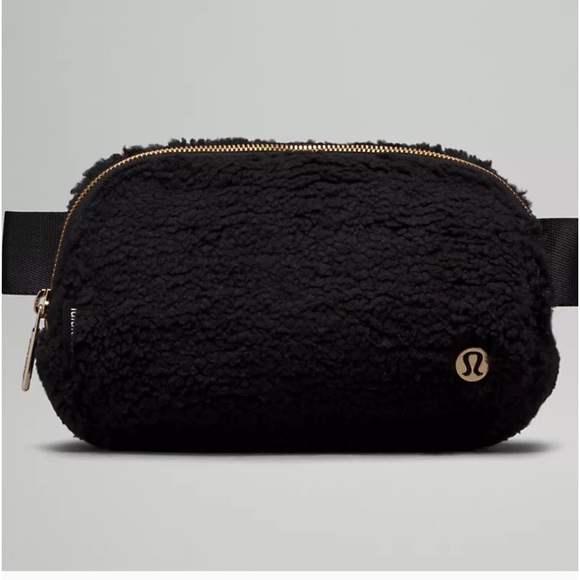 lululemon athletica Handbags - Lululemon Fleece Belt Bag🖤💛🖤💛 Will add additional pics